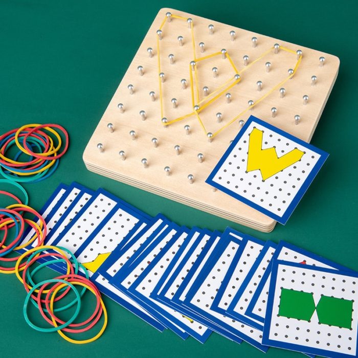 Montessori-Platte mit Gummibändern Karten