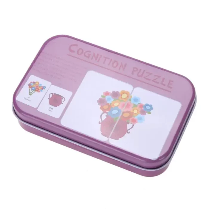 Une boîte violette contenant un puzzle avec des fleurs.